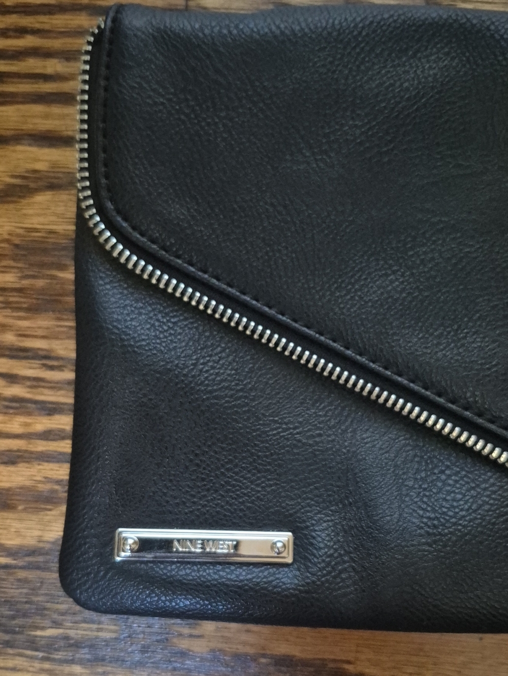 NWOT! Nine West Black Envelope Zip Clutch - Picture 2 of 6